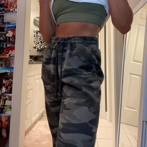 CAMO JOGGERS